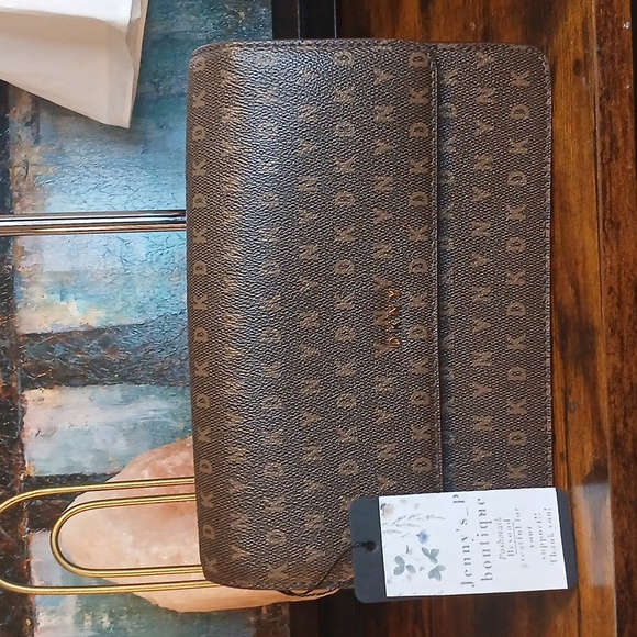 NEW!! DKNY Signature Logo Brown Bryant Flap Over Shoulder Bag/crossbody/ Clutch - Picture 16 of 17